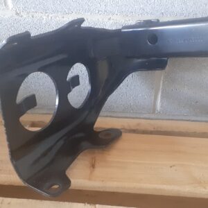 Staffa destra supporto paraurti anteriore