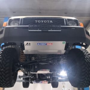 Piastra di protezione anteriore Toyota Serie HZJ 76-78-79