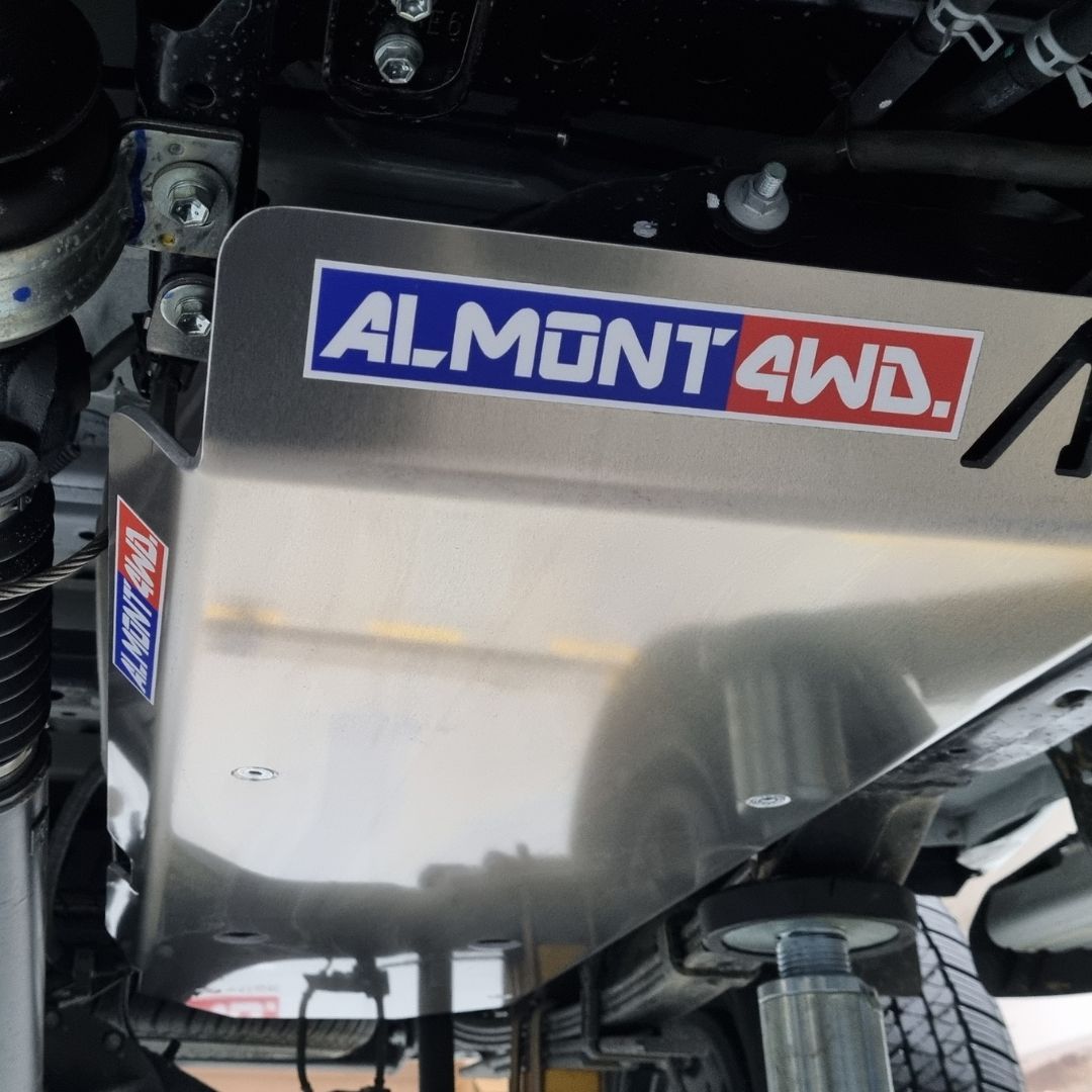 Piastra di protezione del serbatoio carburante per Toyota Hilux Vigo