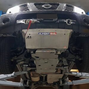 Piastra di protezione intermedia per Nissan Pathfinder e Navara