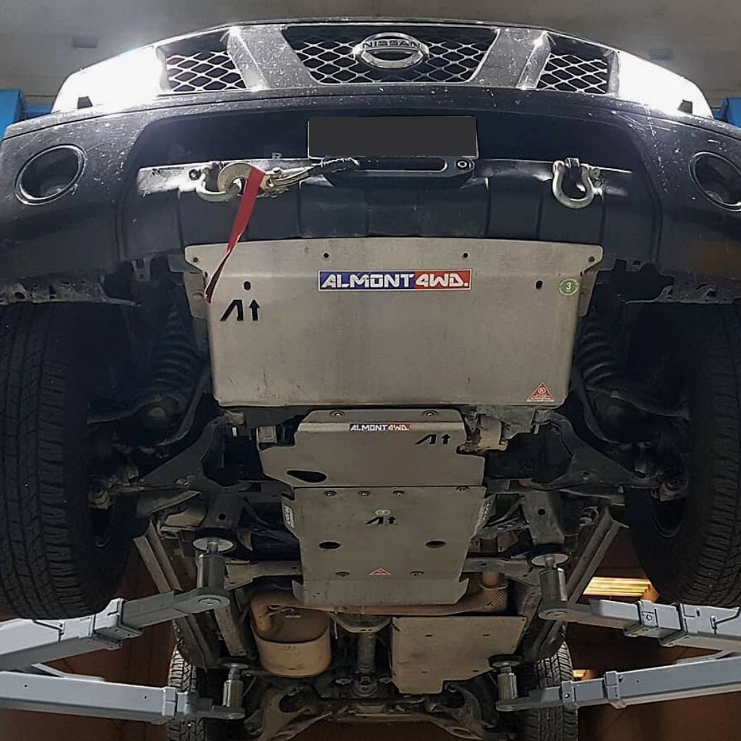 Piastra di protezione intermedia per Nissan Pathfinder e Navara